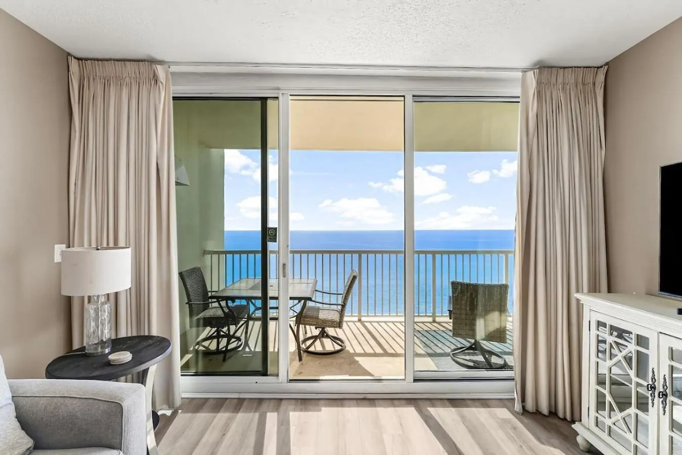 Majestic Beach Resort 1404 Panama City Beach Holiday home