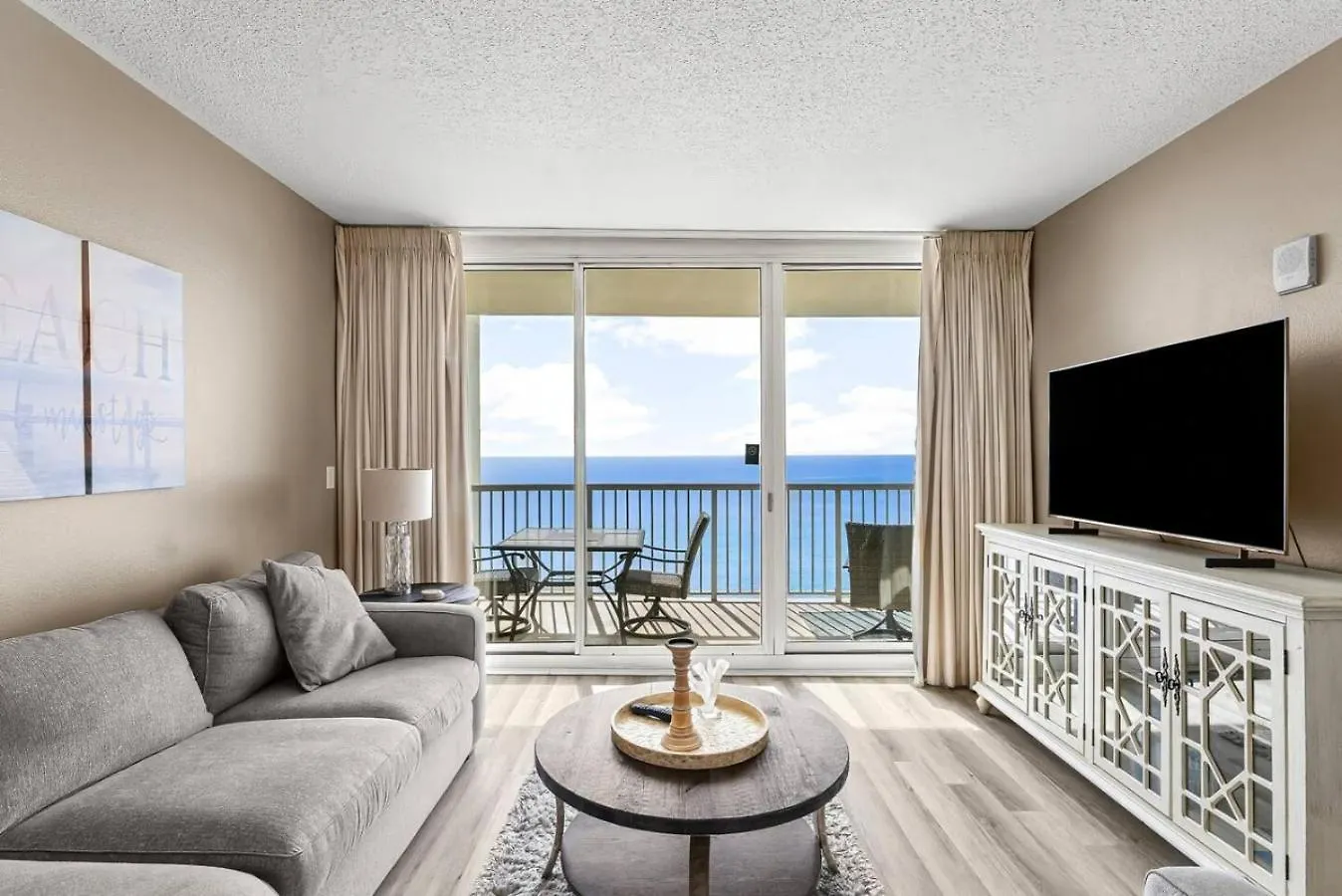 Majestic Beach Resort 1404 Panama City Beach Holiday home